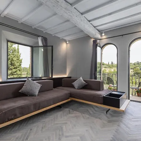 Deluxe Torre Daire